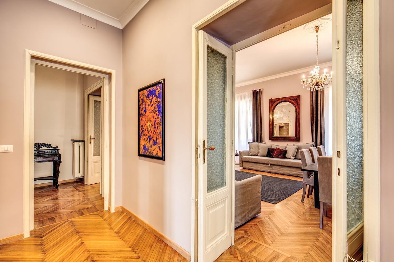 The Great Retro Apartment Rom